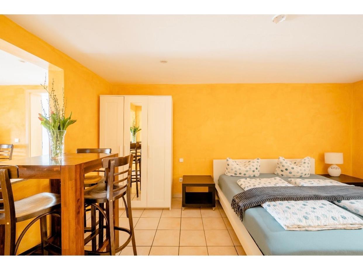 Hirschen Apartments Reute  Eksteriør billede